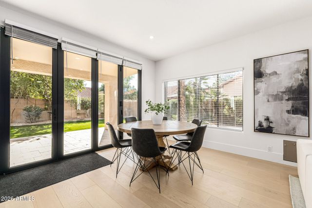 6213 E HELM Drive, Scottsdale, AZ 85254