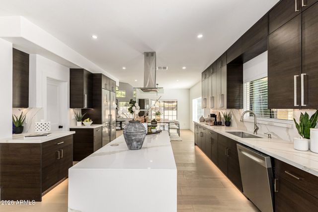 6213 E HELM Drive, Scottsdale, AZ 85254