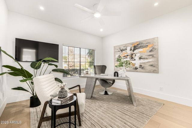 6213 E HELM Drive, Scottsdale, AZ 85254