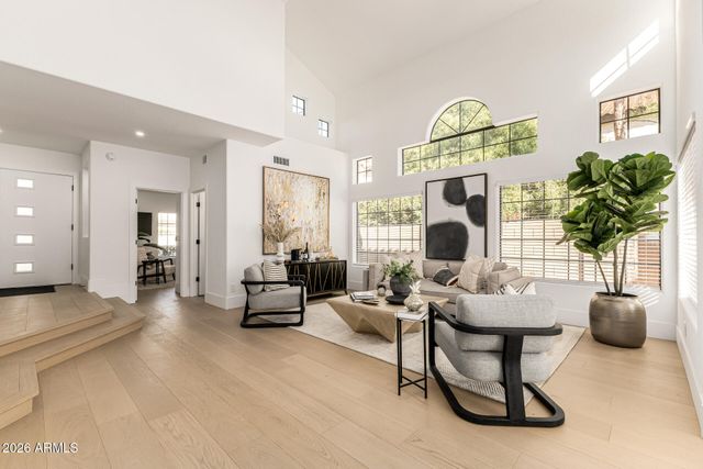 6213 E HELM Drive, Scottsdale, AZ 85254