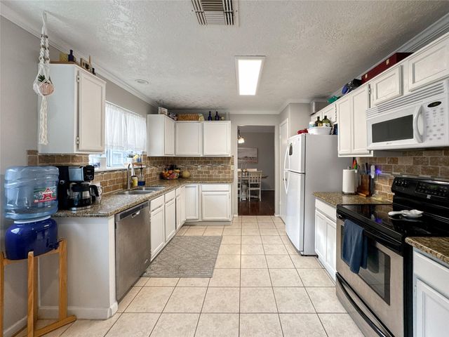 2909 Laurelridge Drive, League City, TX 77573