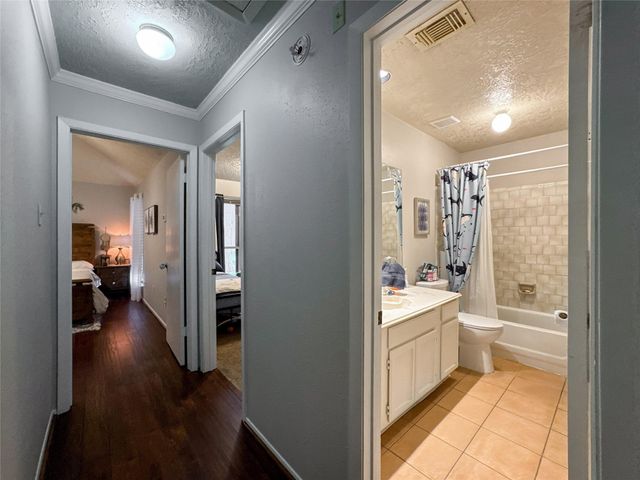 2909 Laurelridge Drive, League City, TX 77573