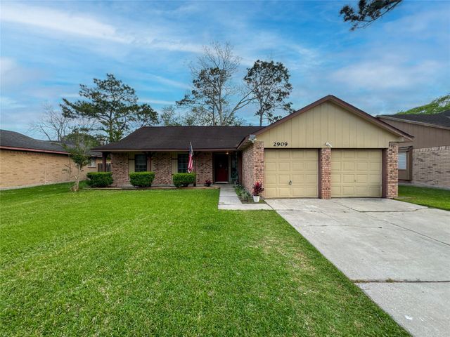 2909 Laurelridge Drive, League City, TX 77573