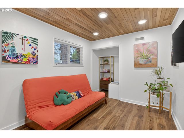 8756 Se 67TH Ave, Portland, OR 97206