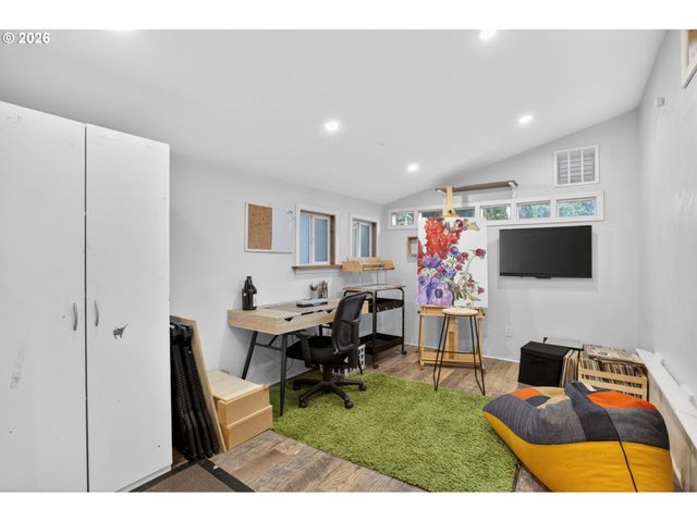 8756 Se 67TH Ave, Portland, OR 97206