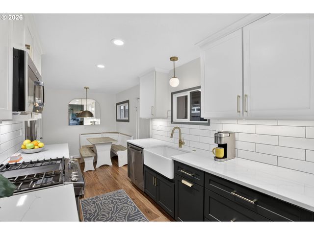 8756 Se 67TH Ave, Portland, OR 97206