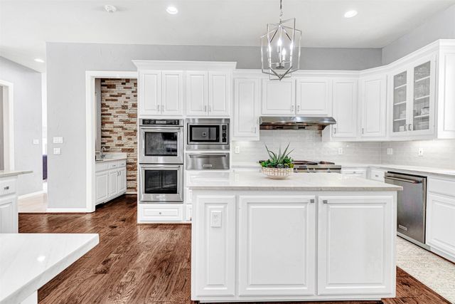 5113 FOREST GROVE Lane, Plano, TX 75093