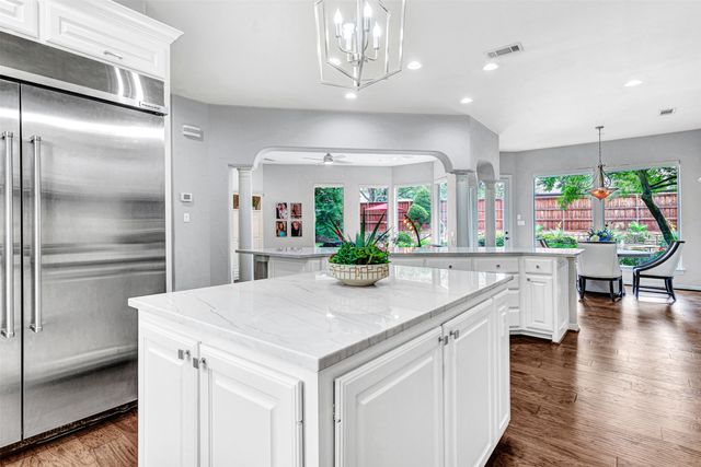5113 FOREST GROVE Lane, Plano, TX 75093