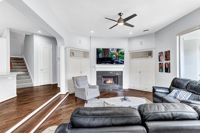 5113 FOREST GROVE Lane, Plano, TX 75093