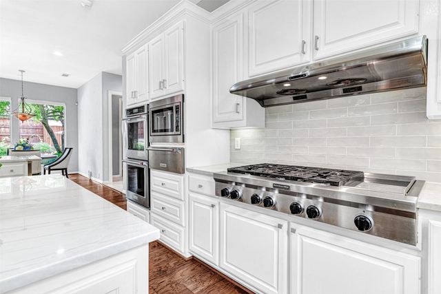 5113 FOREST GROVE Lane, Plano, TX 75093