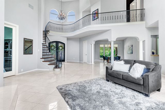 5113 FOREST GROVE Lane, Plano, TX 75093