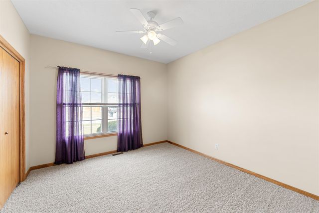 656 Joanie Ln, Salina, KS 67401