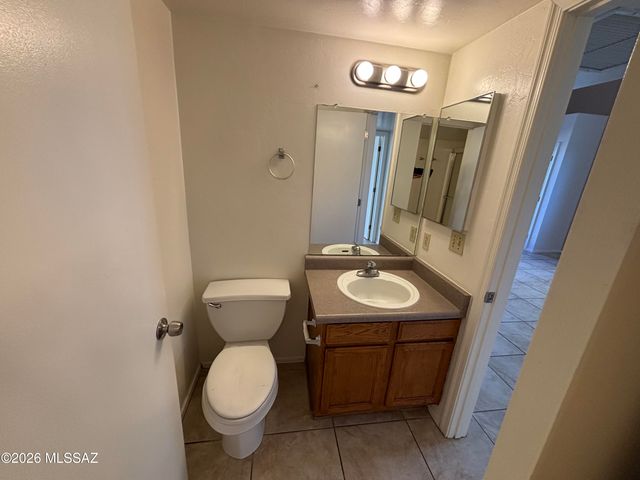 1634 E Calle Grandiosa, Tucson, AZ 85706