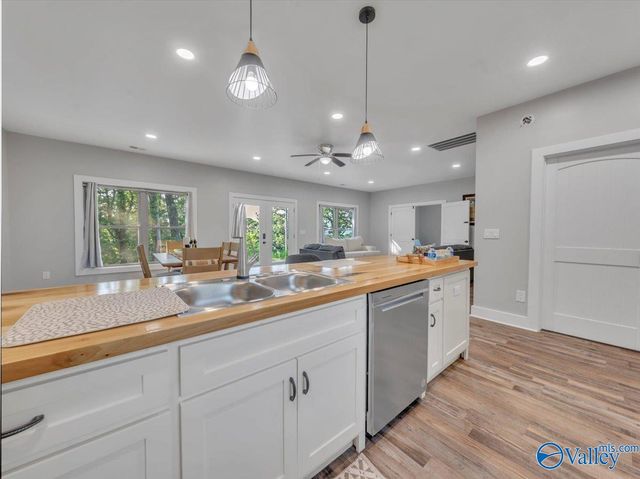 334 Camp Ney A Ti Road, Guntersville, AL 35976