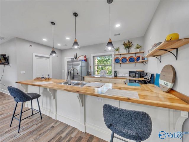 334 Camp Ney A Ti Road, Guntersville, AL 35976