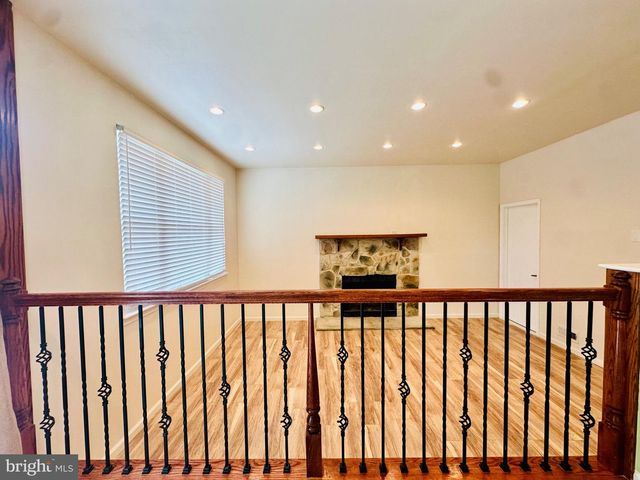 26 CHRISTOPHER MILLS DR, Mount Laurel, NJ 08054