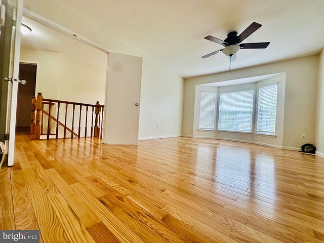 26 CHRISTOPHER MILLS DR, Mount Laurel, NJ 08054
