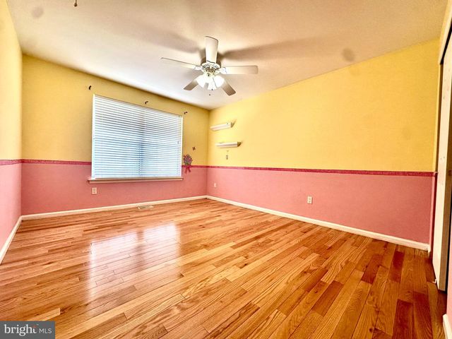 26 CHRISTOPHER MILLS DR, Mount Laurel, NJ 08054
