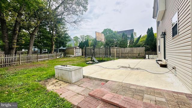 26 CHRISTOPHER MILLS DR, Mount Laurel, NJ 08054