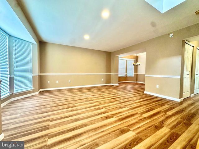 26 CHRISTOPHER MILLS DR, Mount Laurel, NJ 08054