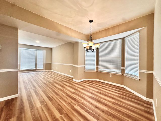 26 CHRISTOPHER MILLS DR, Mount Laurel, NJ 08054