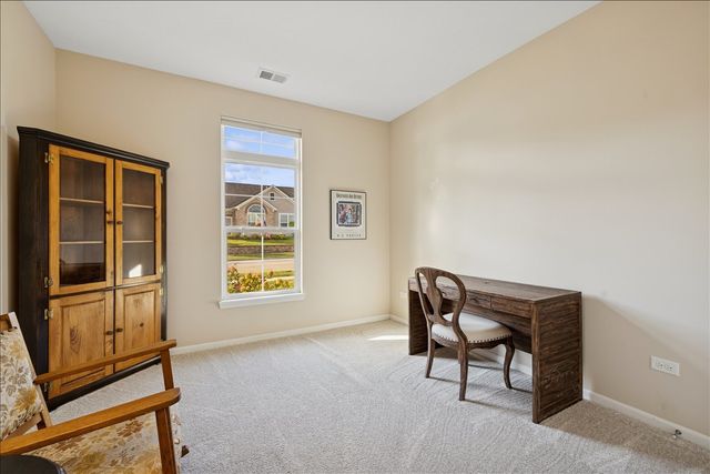 603 Handel Lane, Woodstock, IL 60098