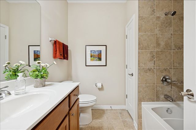 603 Handel Lane, Woodstock, IL 60098