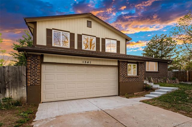 1541 S Fairplay Way, Aurora, CO 80012