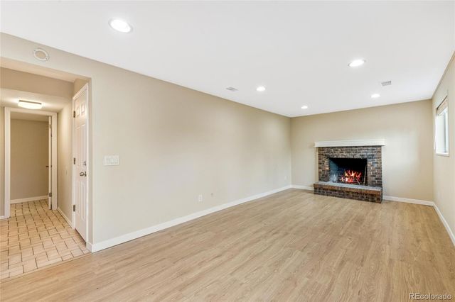 1541 S Fairplay Way, Aurora, CO 80012