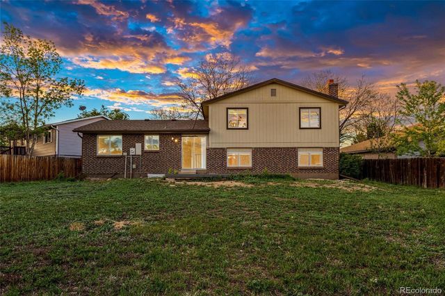 1541 S Fairplay Way, Aurora, CO 80012