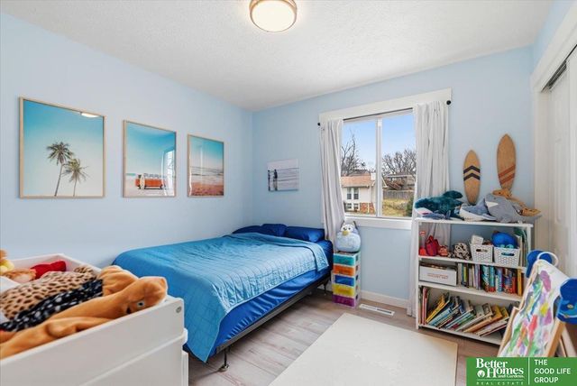 501 Laredo Road, Papillion, NE 68046