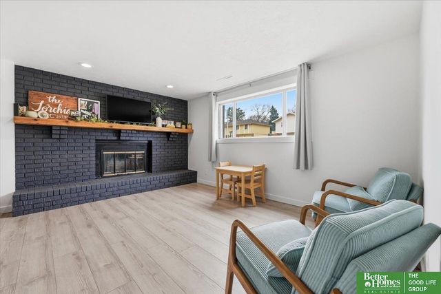 501 Laredo Road, Papillion, NE 68046