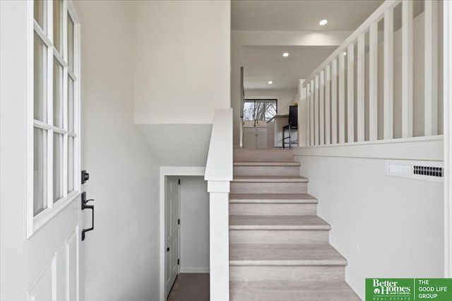 501 Laredo Road, Papillion, NE 68046