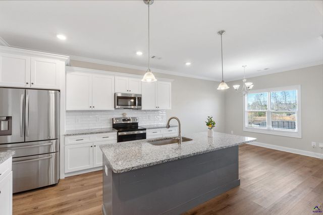 1101 Adirondac Way, Bonaire, GA 31005