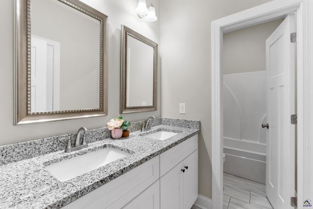 1101 Adirondac Way, Bonaire, GA 31005