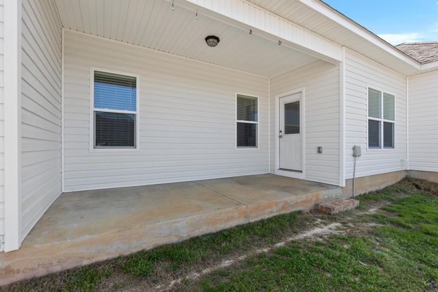 1101 Adirondac Way, Bonaire, GA 31005