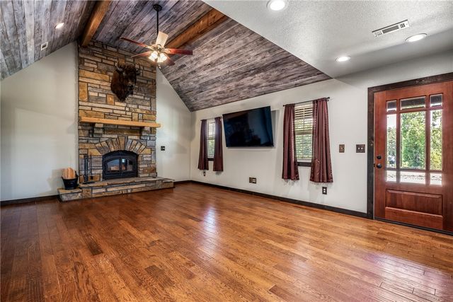 17874 Railroad Cut Road, Rogers, AR 72756