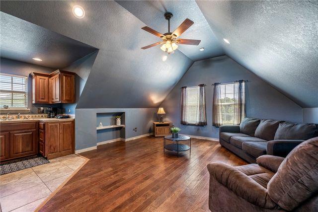 17874 Railroad Cut Road, Rogers, AR 72756