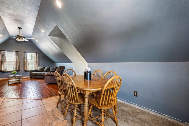 17874 Railroad Cut Road, Rogers, AR 72756