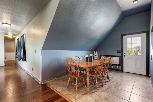 17874 Railroad Cut Road, Rogers, AR 72756