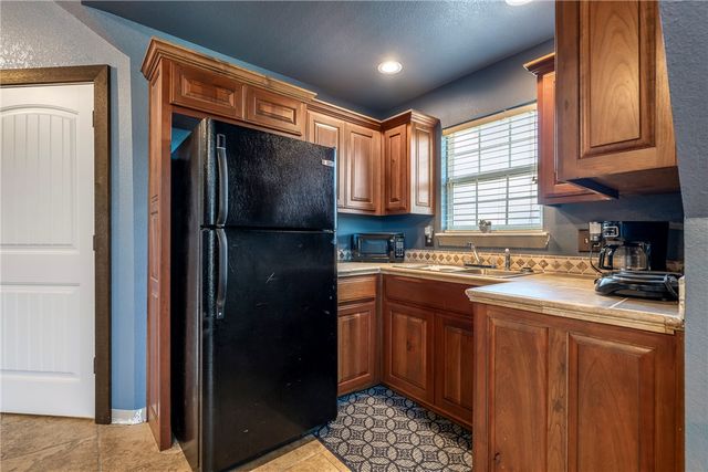 17874 Railroad Cut Road, Rogers, AR 72756