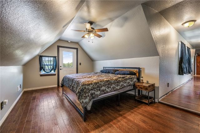 17874 Railroad Cut Road, Rogers, AR 72756