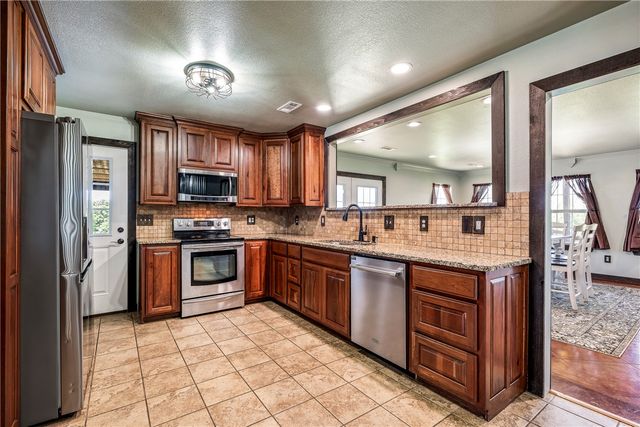 17874 Railroad Cut Road, Rogers, AR 72756