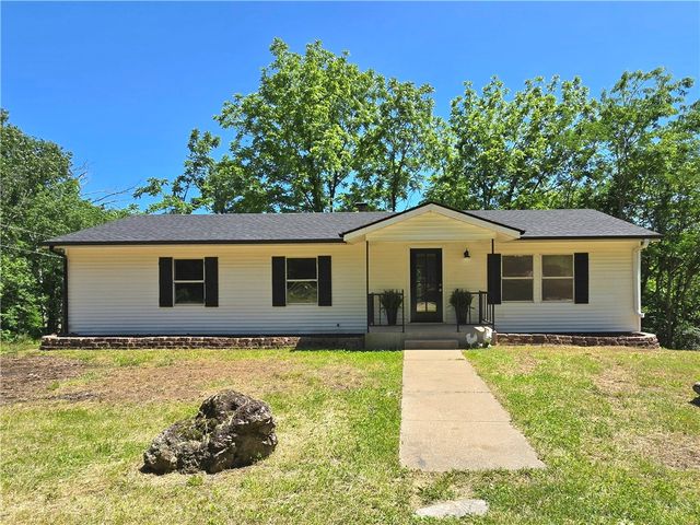523 County Road 301, Eureka Springs, AR 72632