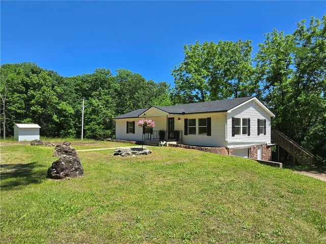 523 County Road 301, Eureka Springs, AR 72632