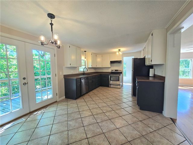 523 County Road 301, Eureka Springs, AR 72632