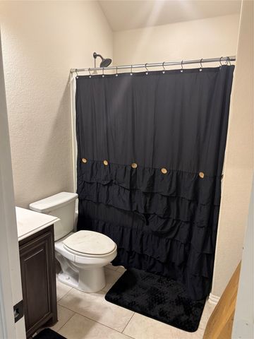 250 Bear Trail, Waxahachie, TX 75165