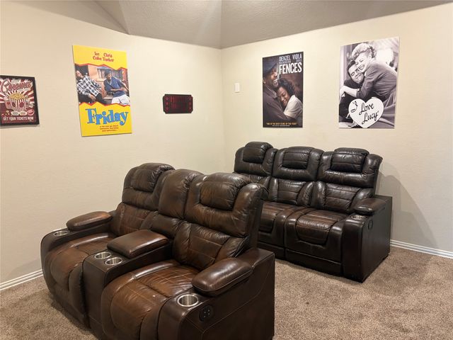 250 Bear Trail, Waxahachie, TX 75165