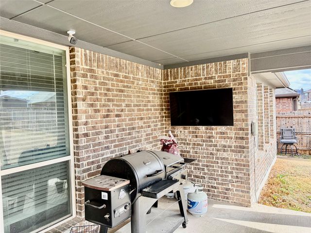 250 Bear Trail, Waxahachie, TX 75165