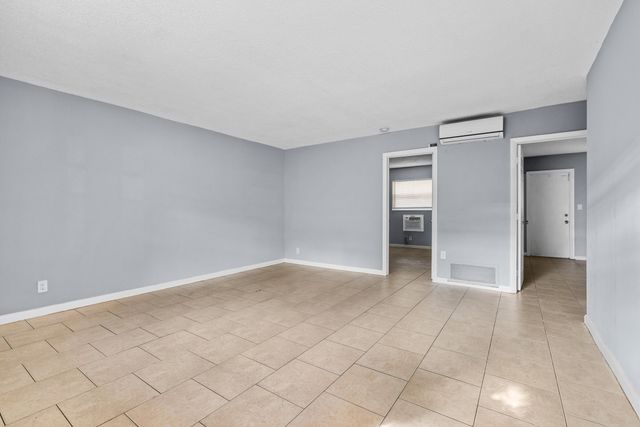 181 NW 42nd Street 3, Oakland Park, FL 33309